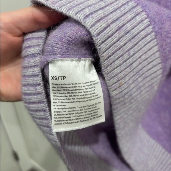 Lululemon Alpaca Wool-Blend V-Neck Sweater - Picture 4 of 5